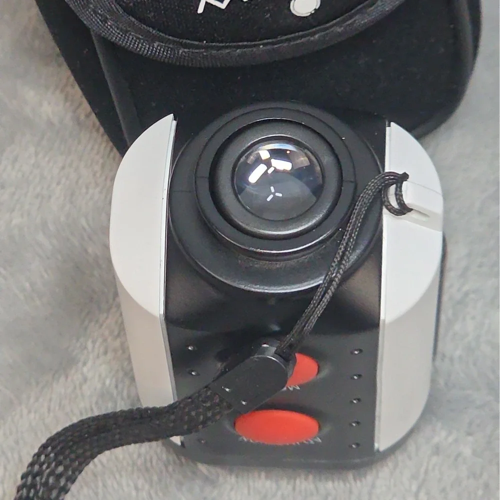 MaxFli 1000 Yard Gall Range Finder Compact W Case